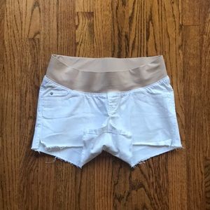 MATERNITY • OLD NAVY shorts